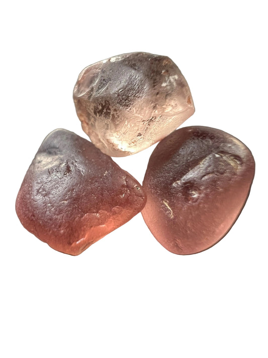 Peach garnets 8.3 cts / 3 pcs