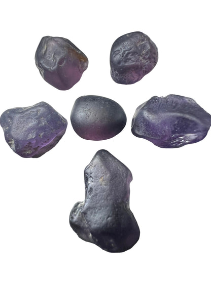 Purple spinels 6 pcs / 16.9 cts