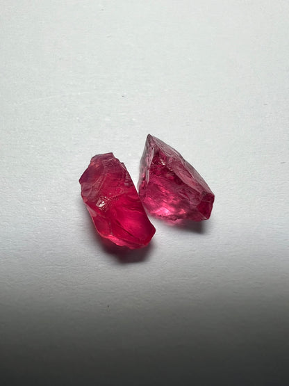 Mahenge Spinel Pair 5 ct / 2 pcs