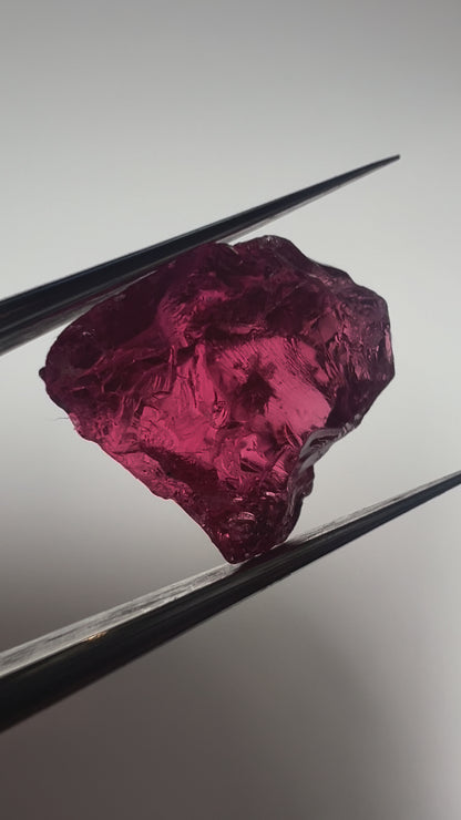 Red spinel 4.15 ct