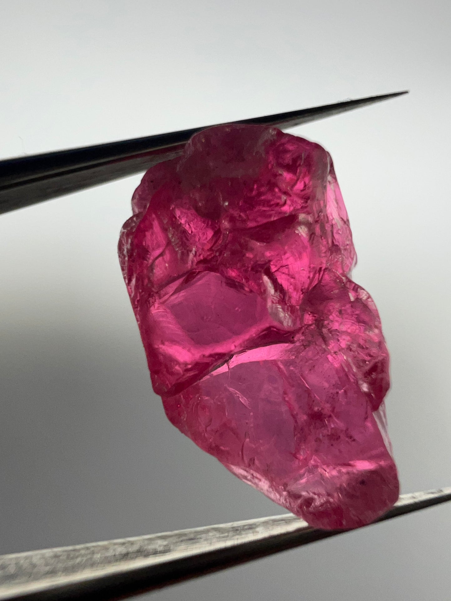 Pinkish red spinel 5.35 ct