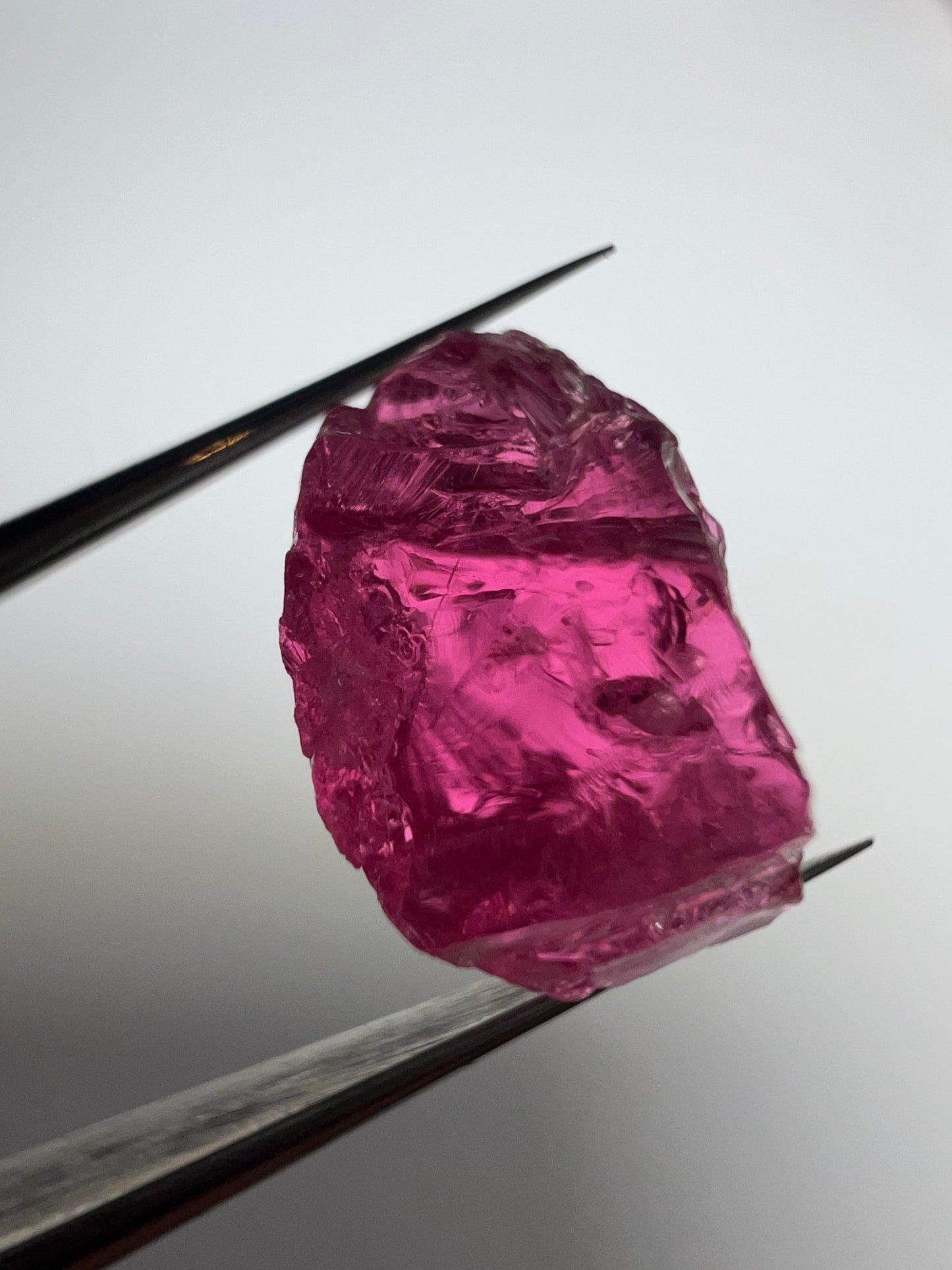 Pinkish red spinel 4.20 ct